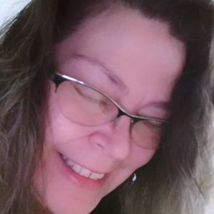 Meet your Posher, Edna